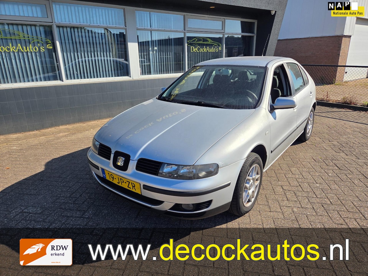 SEAT Leon - 1.6-16V Signo 1.6-16V Signo - AutoWereld.nl