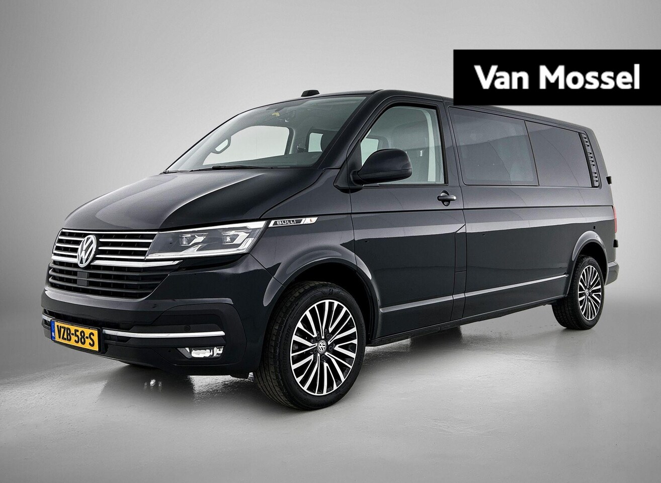 Volkswagen Transporter - 2.0 TDI L2H1 | Airco | Multifunctioneel stuur |  Adaptive cruise control | Apple Carplay | - AutoWereld.nl