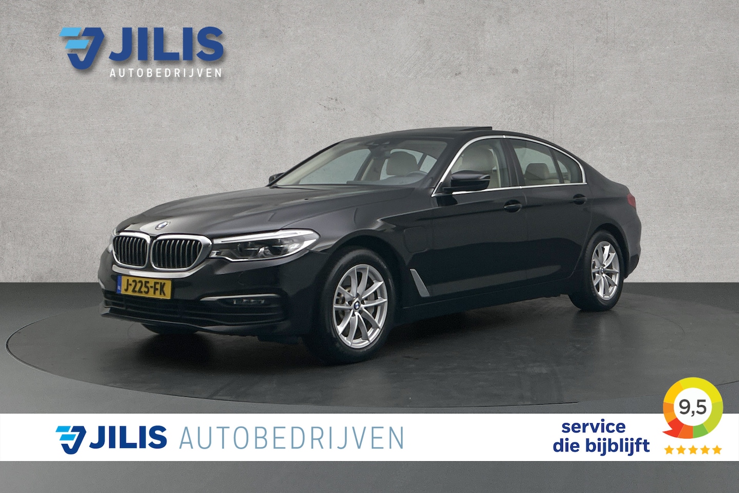 BMW 5-serie - 530e iPerformance eDrive Edition | Schuifdak | Lederen bekleding | stoelverwarming | Parke - AutoWereld.nl