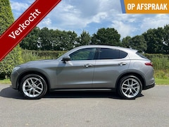 Alfa Romeo Stelvio - 2.0t Q4 Veloce 310pk, 44dkm pano, 20 inch