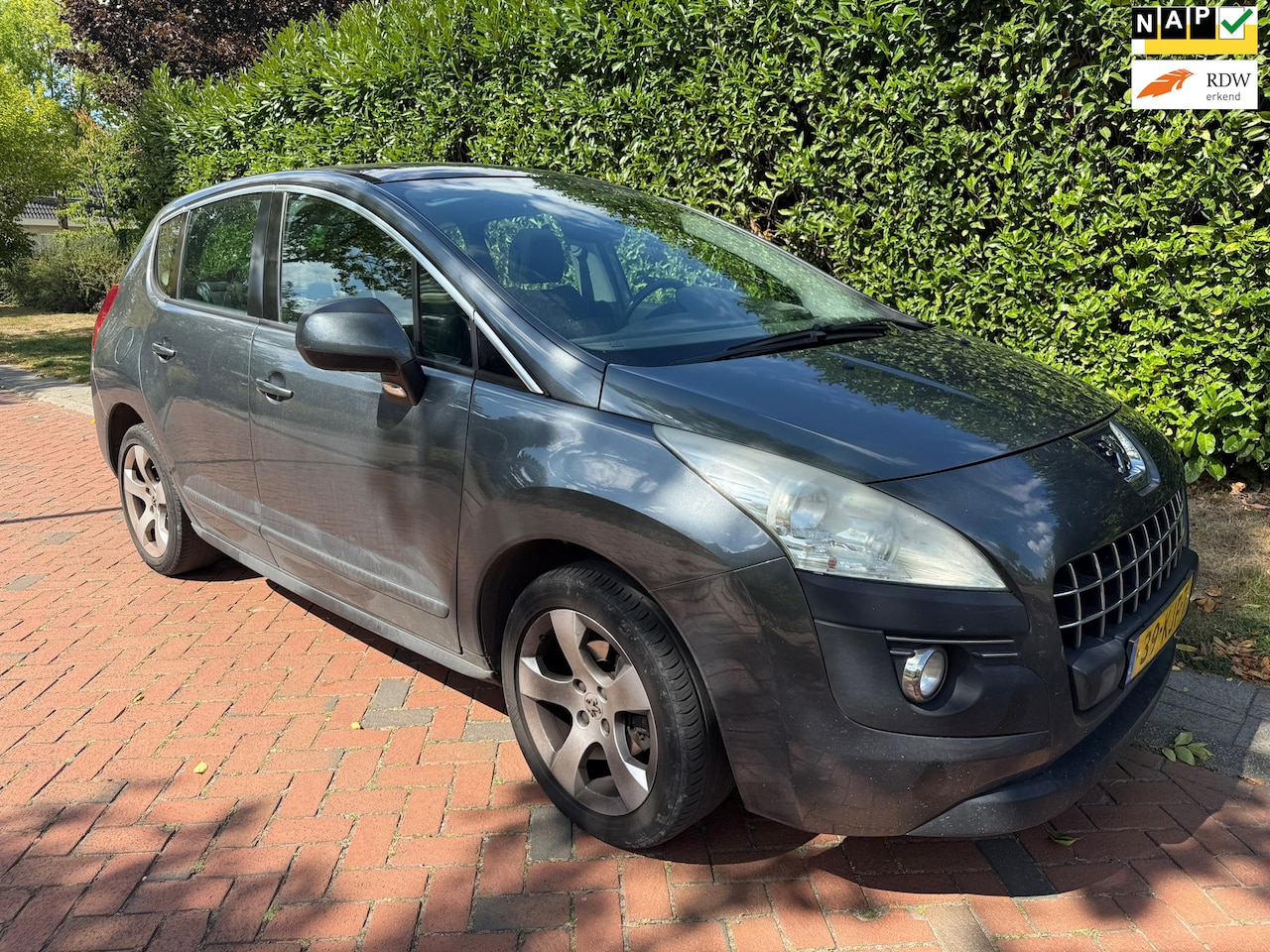 Peugeot 3008 - 1.6 VTi Première 1.6 VTi Première, met panoroma dak, dealer onderhouden - AutoWereld.nl