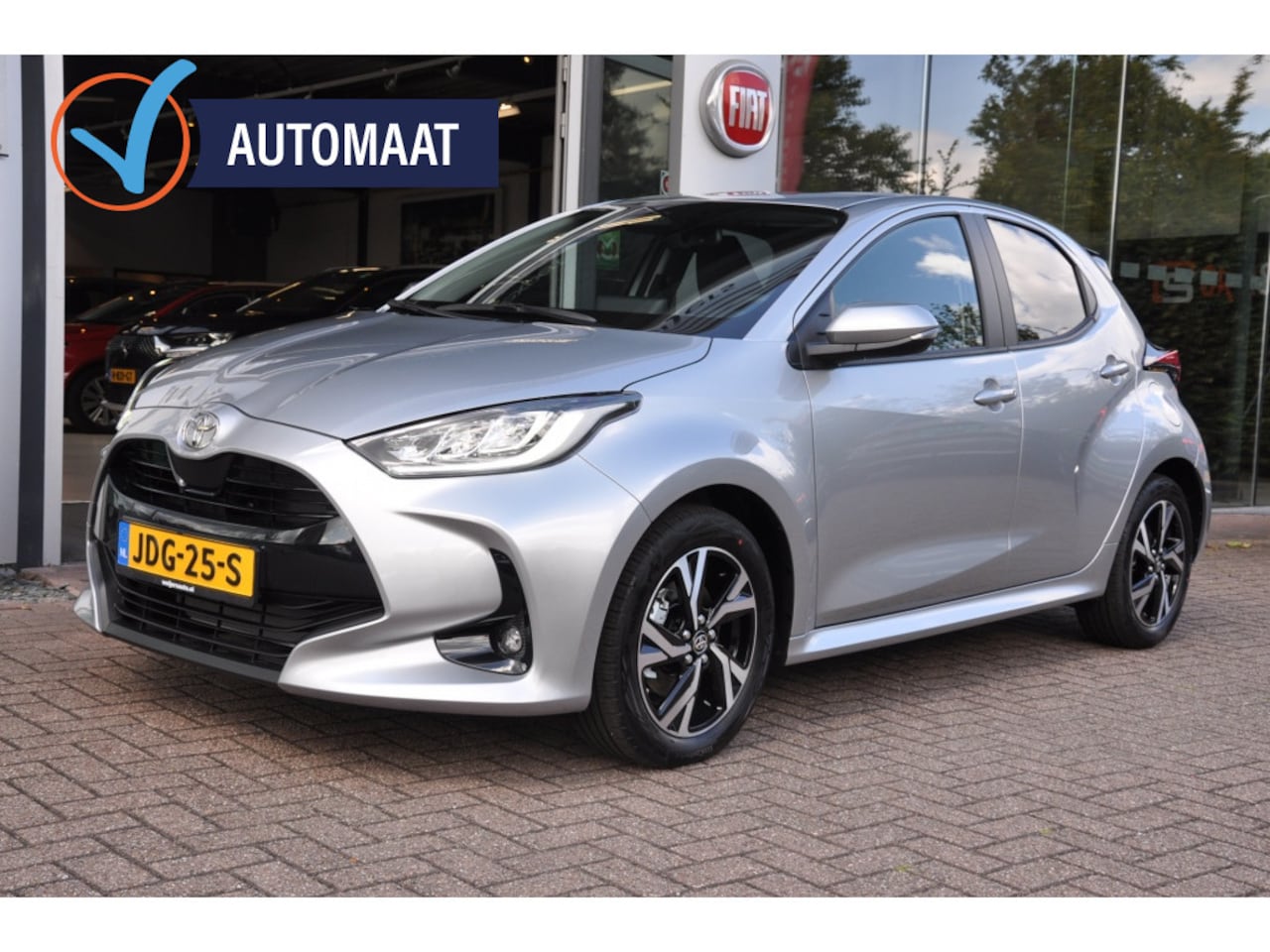 Toyota Yaris - 1.5 Hyb. 115 Dynam - AutoWereld.nl