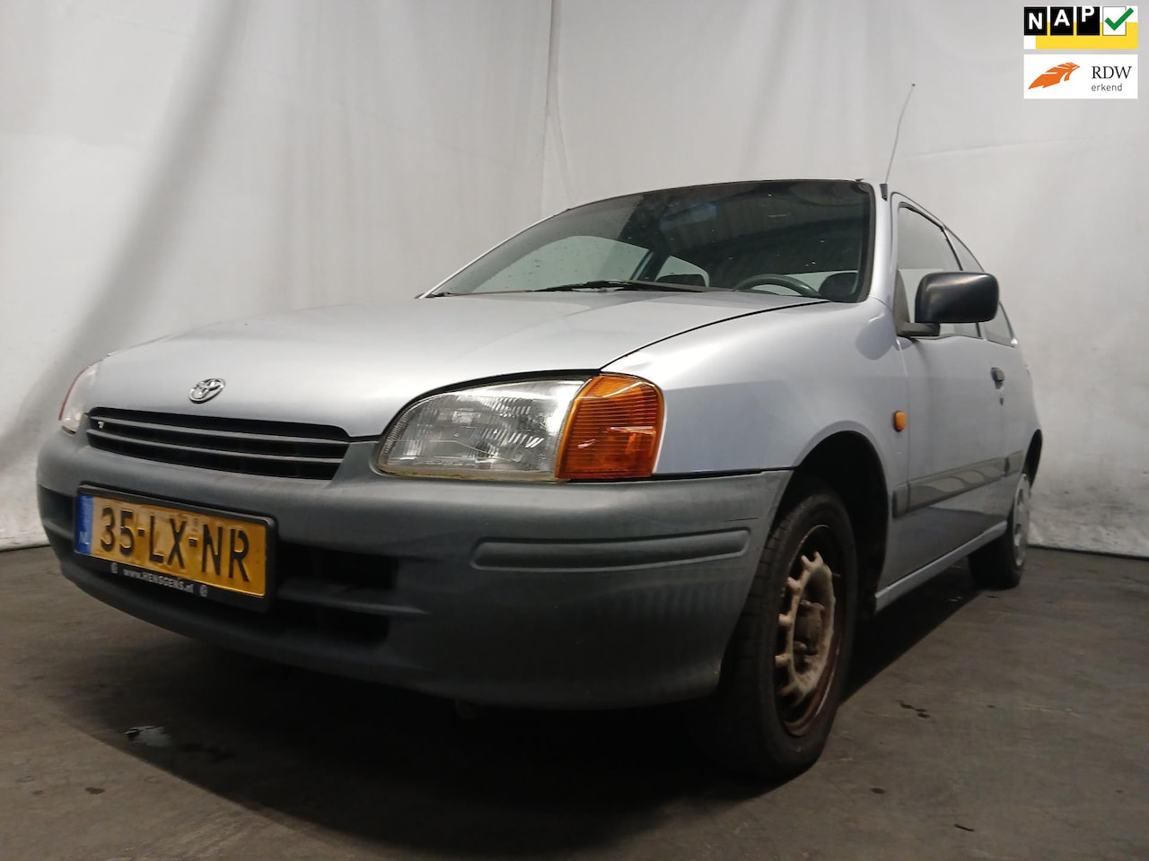 Toyota Starlet - 1.3-16V - Display - Schade - AutoWereld.nl