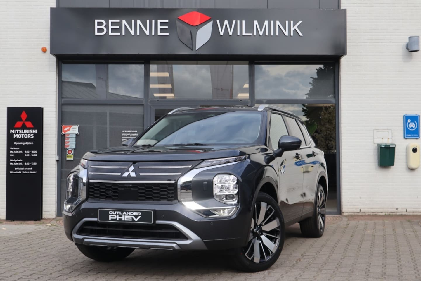 Mitsubishi Outlander - 2.4 PHEV Business Edition 2.4 PHEV Business Edition - AutoWereld.nl