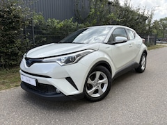 Toyota C-HR - 1.8 Hybrid Dynamic / AUTOMAAT / NAVI / 156dkm