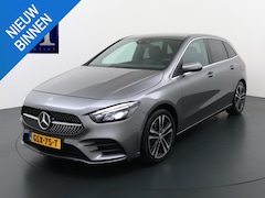 Mercedes-Benz B-klasse - 200 Business Solution AMG Leder | Elektrische Kofferbak | Ambilight Sfeerverlichting | Rij