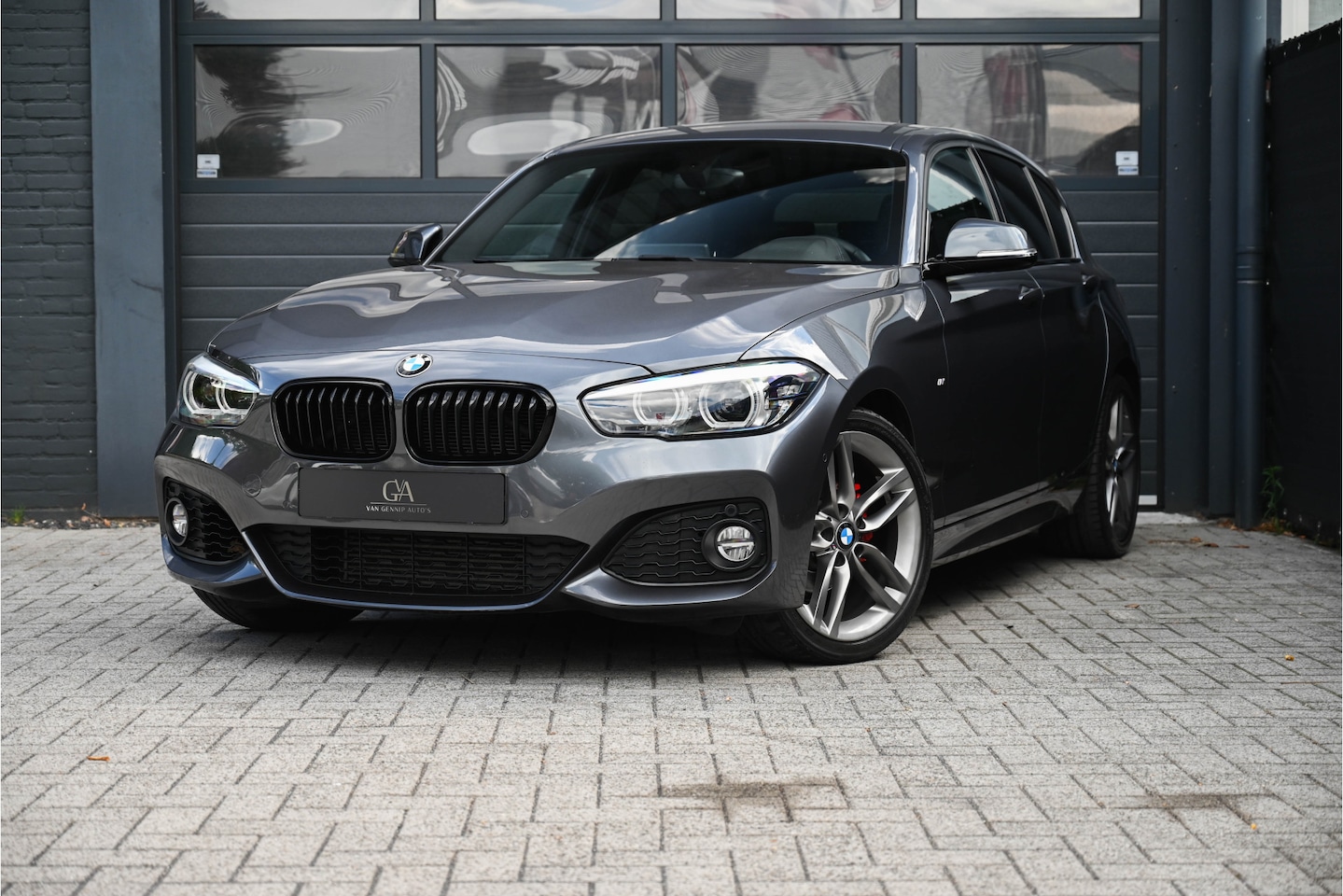 BMW 1-serie - 118i Edition M Sport Shadow High Executive 118i Edition M Sport Shadow High Executive - AutoWereld.nl