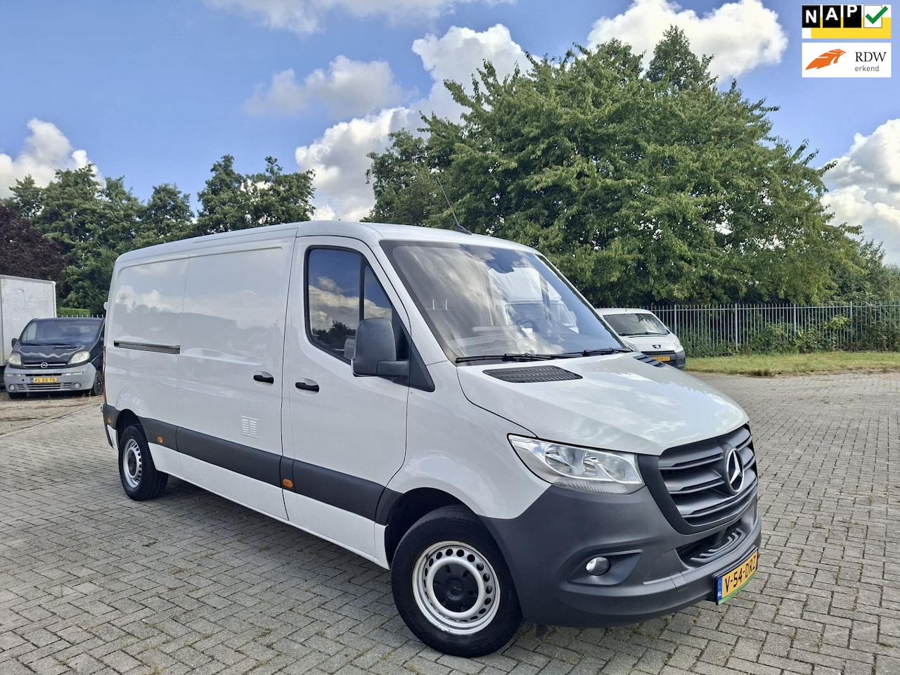 Mercedes-Benz Sprinter - 314 2.2 CDI|143PK|L2H1|7-2020|AIRCO|CRUISE.CONTROL - AutoWereld.nl