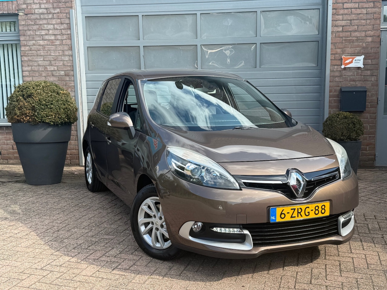 Renault Scénic - 1.2 TCe Expression Comfort access / Stoelverwarming / Trekhaak. Complete auto. - AutoWereld.nl