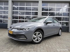 Volkswagen Golf - 1.0 eTSI Life