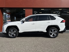 Toyota RAV4 - 2.5 Plug-in Hybrid AWD Style | Carplay | Stoel/Stuurverw. | Camera | Trekhaak | ACC