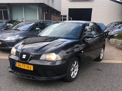 SEAT Ibiza - 1.4-16V Trendstyle Sport O.A Airco, Electr ramen., Cruise control enz. Nieuwe Apk keuring