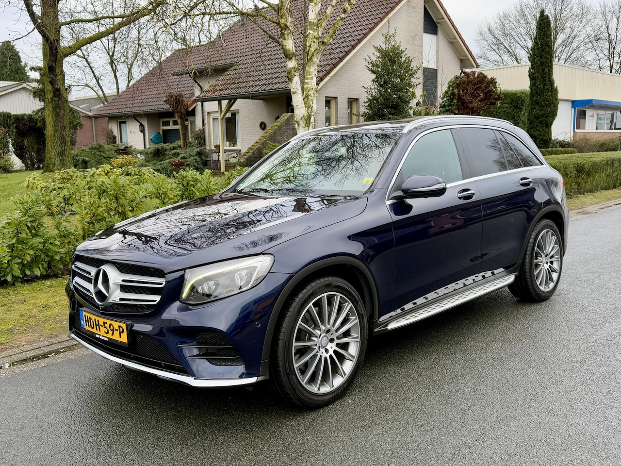 Mercedes-Benz GLC-klasse - 250 4MATIC 211PK AMG•Pano•Trekhaak - AutoWereld.nl