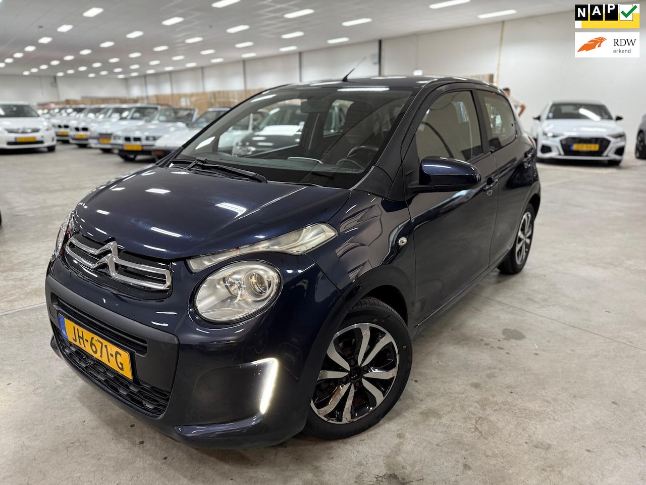 Citroën C1 - 1.2 PureTech Shine AIRCO / CRUISE CONTROL / NIEUWE APK - AutoWereld.nl