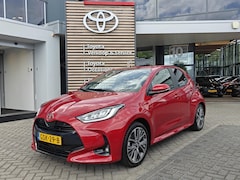 Toyota Yaris - Hybrid 130 EXECUTIVE STOELVERW 17'' LM-VELGEN 4S-BANDEN BLIND SPOT PARK-SENSOREN NAVI CAME
