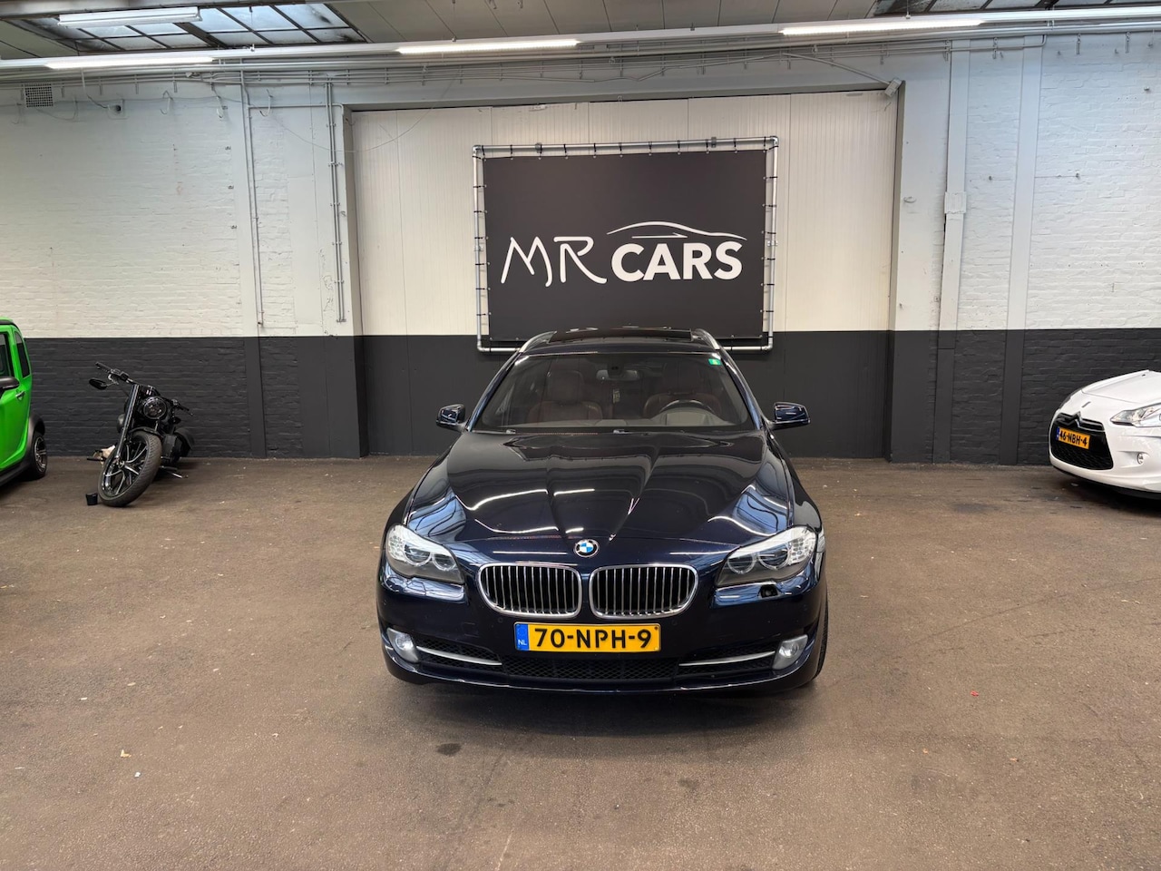 BMW 5-serie Touring - 535i High Executive pano/leder - AutoWereld.nl