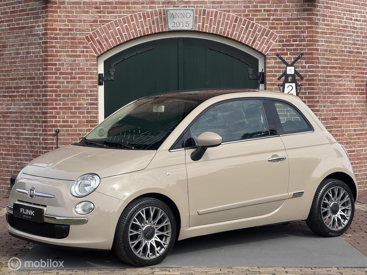 Fiat 500 - 0.9 TwinAir Lounge cappuccino , airco , panoramadak - AutoWereld.nl