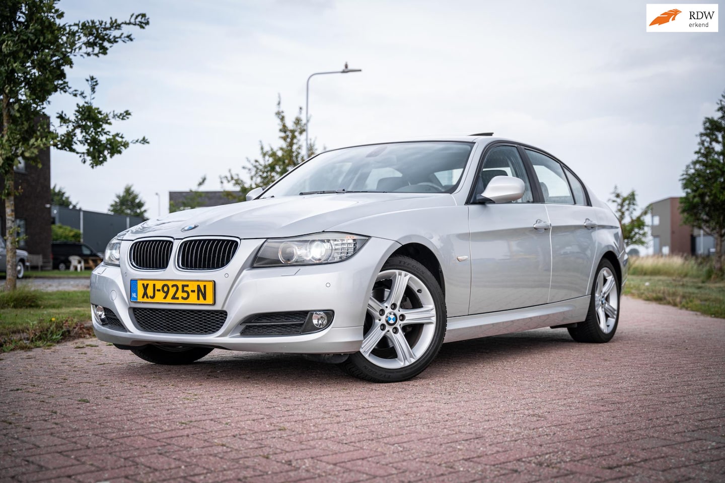 BMW 3-serie - 318i 318i - AutoWereld.nl