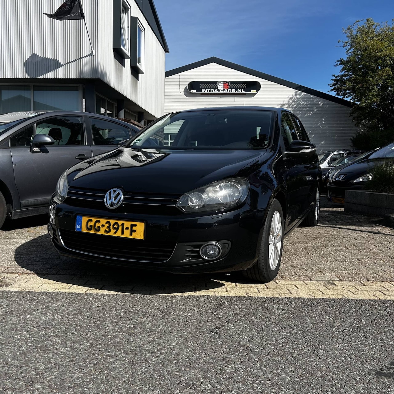 Volkswagen Golf - 1.6 TDI Style BlueMotion Keurig nette en perfect rijdende 5 deurs Golf - AutoWereld.nl
