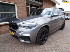 BMW X5 - XDrive30d High Executive Automaat / Leder / Navi / M Pakket / Trekhaak