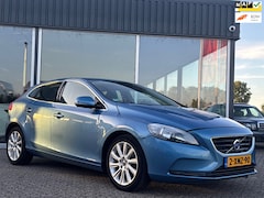 Volvo V40 - 1.6 T3 Momentum