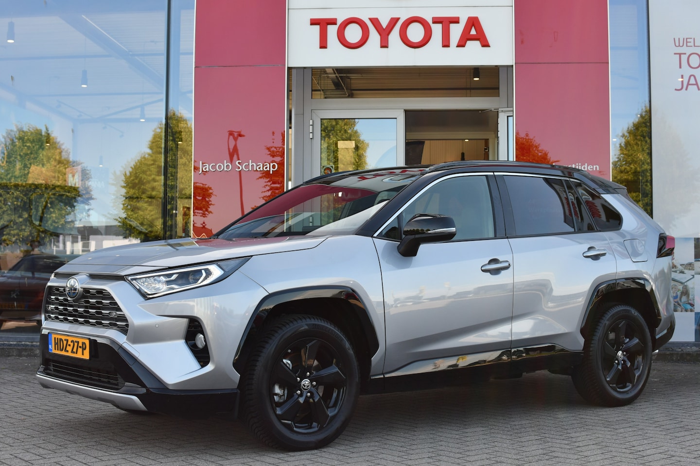 Toyota RAV4 - 2.5 Hybrid Style Limited Automaat 218pk | All-Seasons | JBL | Parkeersensoren vóór - & ach - AutoWereld.nl