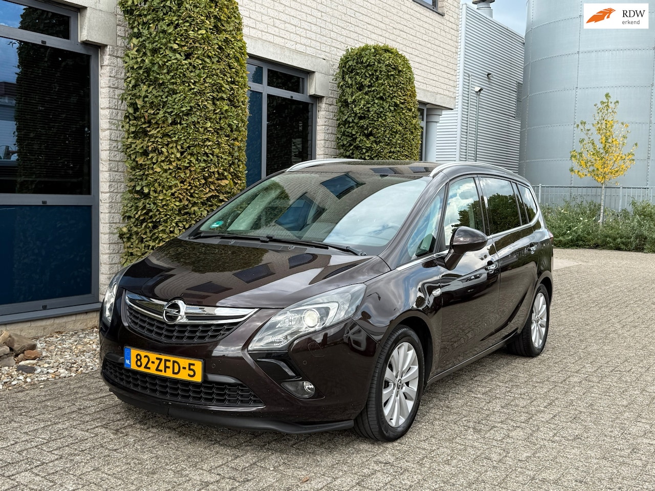 Opel Zafira Tourer - 2.0 CDTI Cosmo 7p. 2.0 CDTI Cosmo 7p. | Nieuwe APK | - AutoWereld.nl