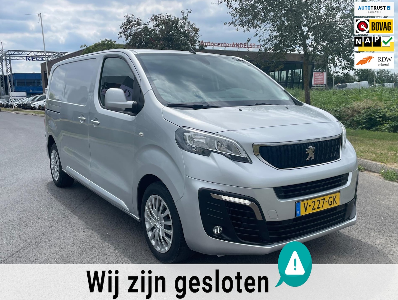 Peugeot Expert - 231S 2.0 BlueHDI 120 Premium Pack 231S 2.0 BlueHDI 120 Premium Pack, 3zits, Trekhaak, Pdc, Navi, Carplay, 2e eig afk, Geen i - AutoWereld.nl