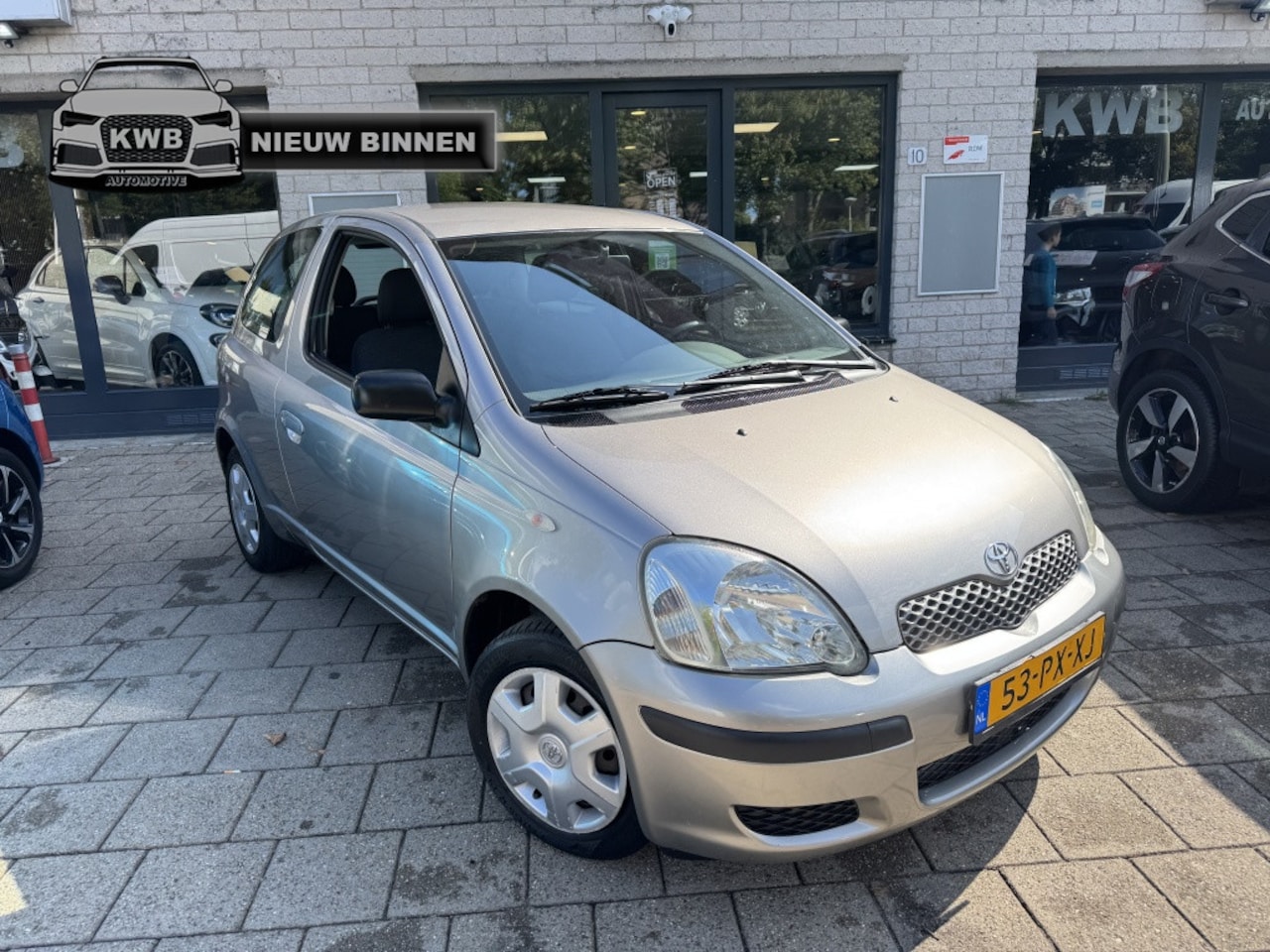 Toyota Yaris - 1.3 VVT-i Idols 5Drs Airco Weinig km NAP - AutoWereld.nl