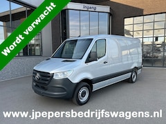 Mercedes-Benz Sprinter - 315 CDI L2 H1 RWD / Trekhaak / MBUX / Camera / Carplay navigatie / Airco / 270 Graden acht