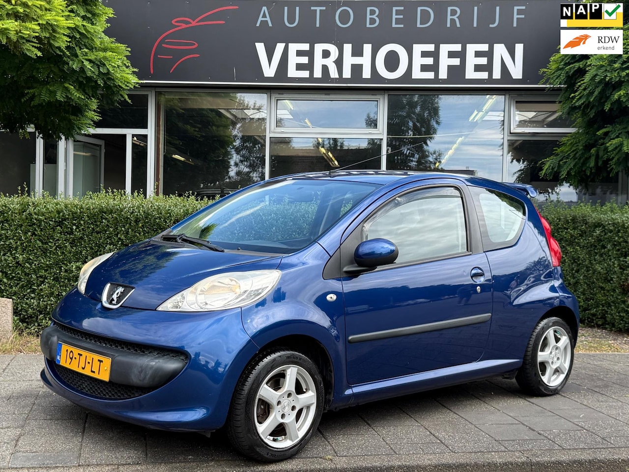 Peugeot 107 - 1.0-12V XS - INCL NIEUWE APK - ELEKTR RAMEN - AUX - NL AUTO - NAP - AutoWereld.nl