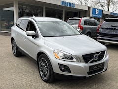 Volvo XC60 - 3.0 T6 AWD Summum LPG Driver Support Keyless BTW voordeel €750,