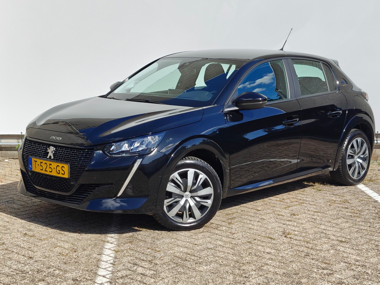 Peugeot e-208 - EV Active Pack 50 kWh - AutoWereld.nl