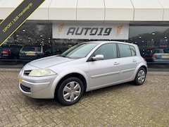 Renault Mégane - 1.6-16V Business Line