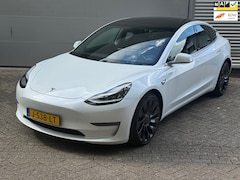 Tesla Model 3 - Long Range AWD 75 kWh l Pano l AutoPilot l Camera l