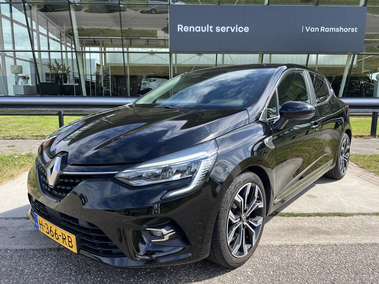 Renault Clio - 1.0 TCe Bi-Fuel Intens / Trekhaak Afneembaar / Keyless / Camera / Cruise / Applecarplay - - AutoWereld.nl