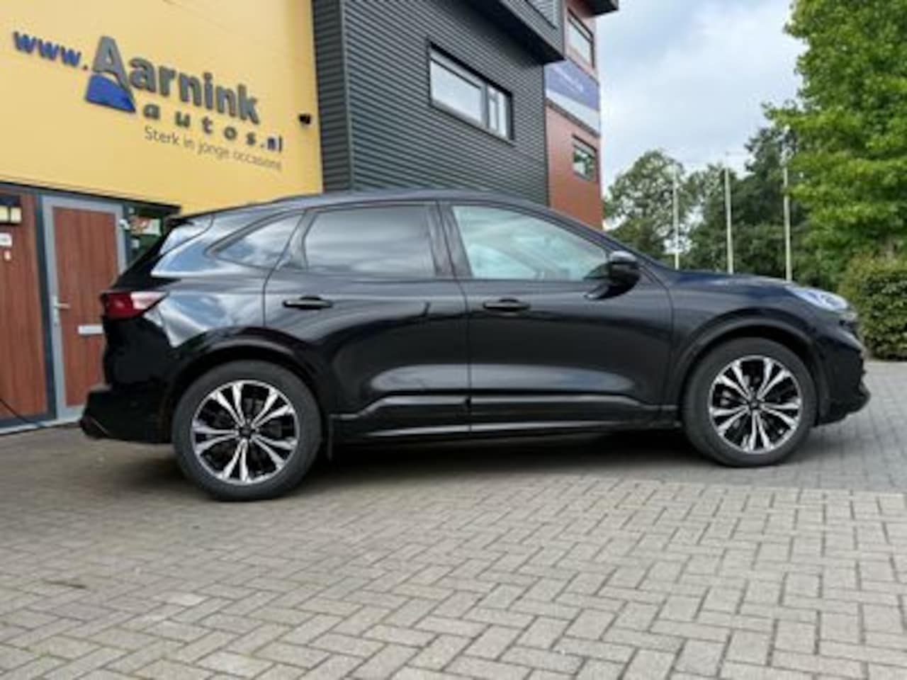 Ford Kuga - 1.5 150 pk ST-Line X, driver pack, techno pack, B&O sound, trekhaak - AutoWereld.nl