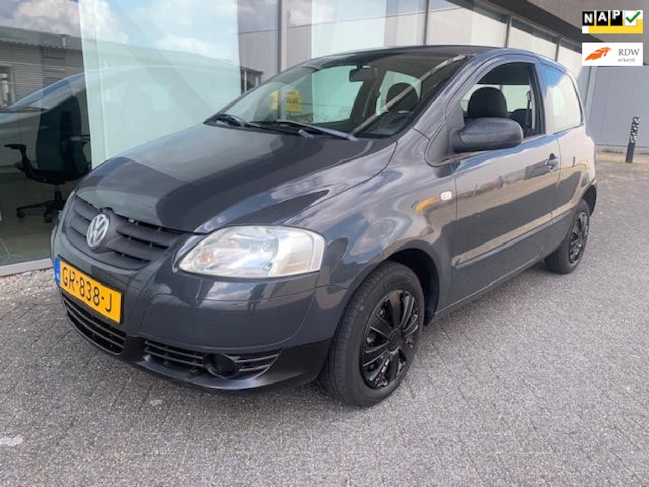 Volkswagen Fox - 1.2 Trendline BJ 7-2005 APK 9-2026 - AutoWereld.nl