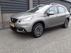 Peugeot 2008 - 1.2 PURET. BLUE LION