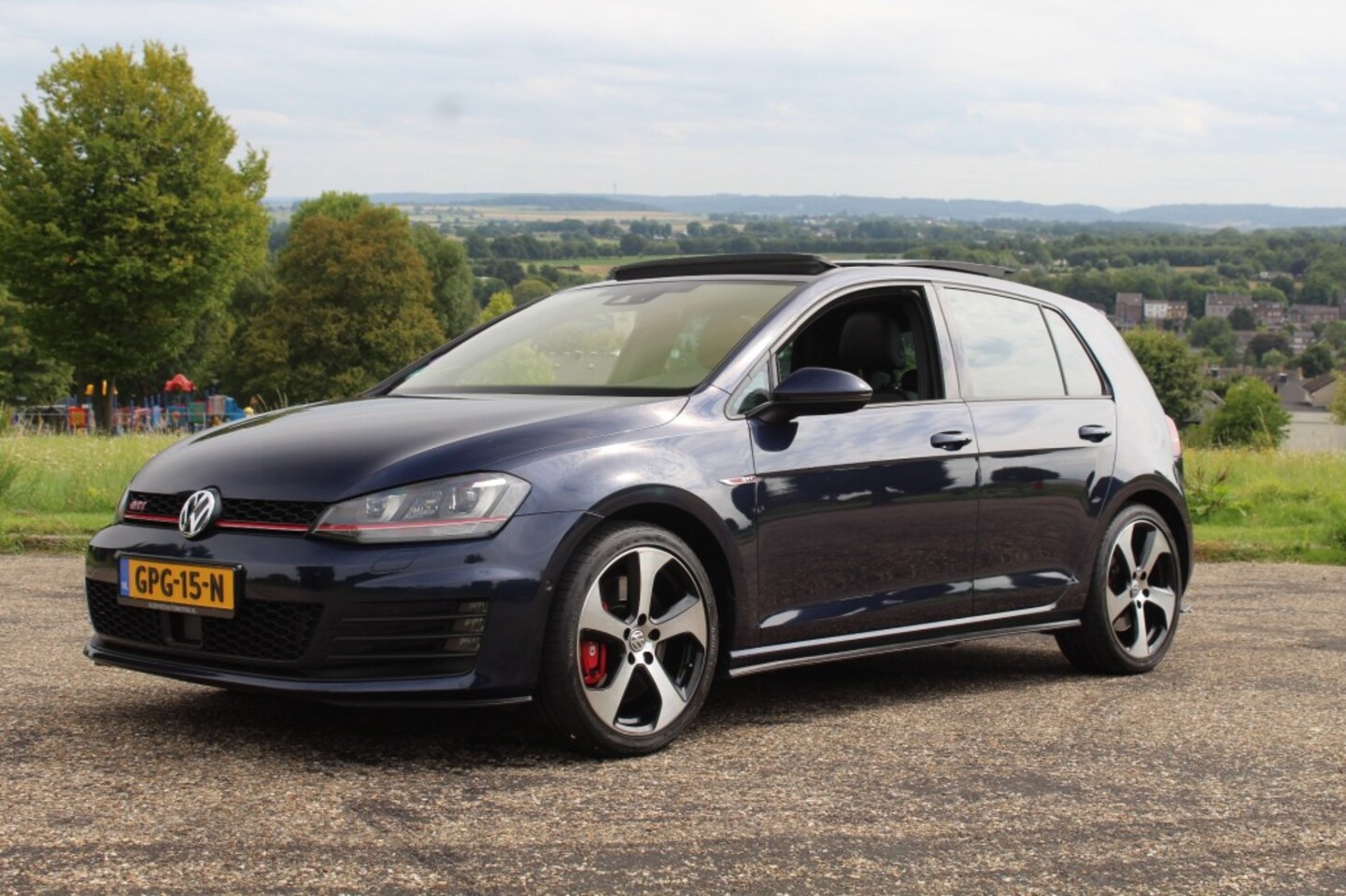 Volkswagen Golf - GOLF 7 GTI 2.0 TSI PERF DSG. 230 PK / VOLLEDIG DEALERONDERHOUDEN / 5DRS - AutoWereld.nl