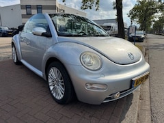 Volkswagen New Beetle Cabriolet - 1.6 Highline Nieuwstaat Airco, Cruisecontrol, Stoelverwarming, Xenon