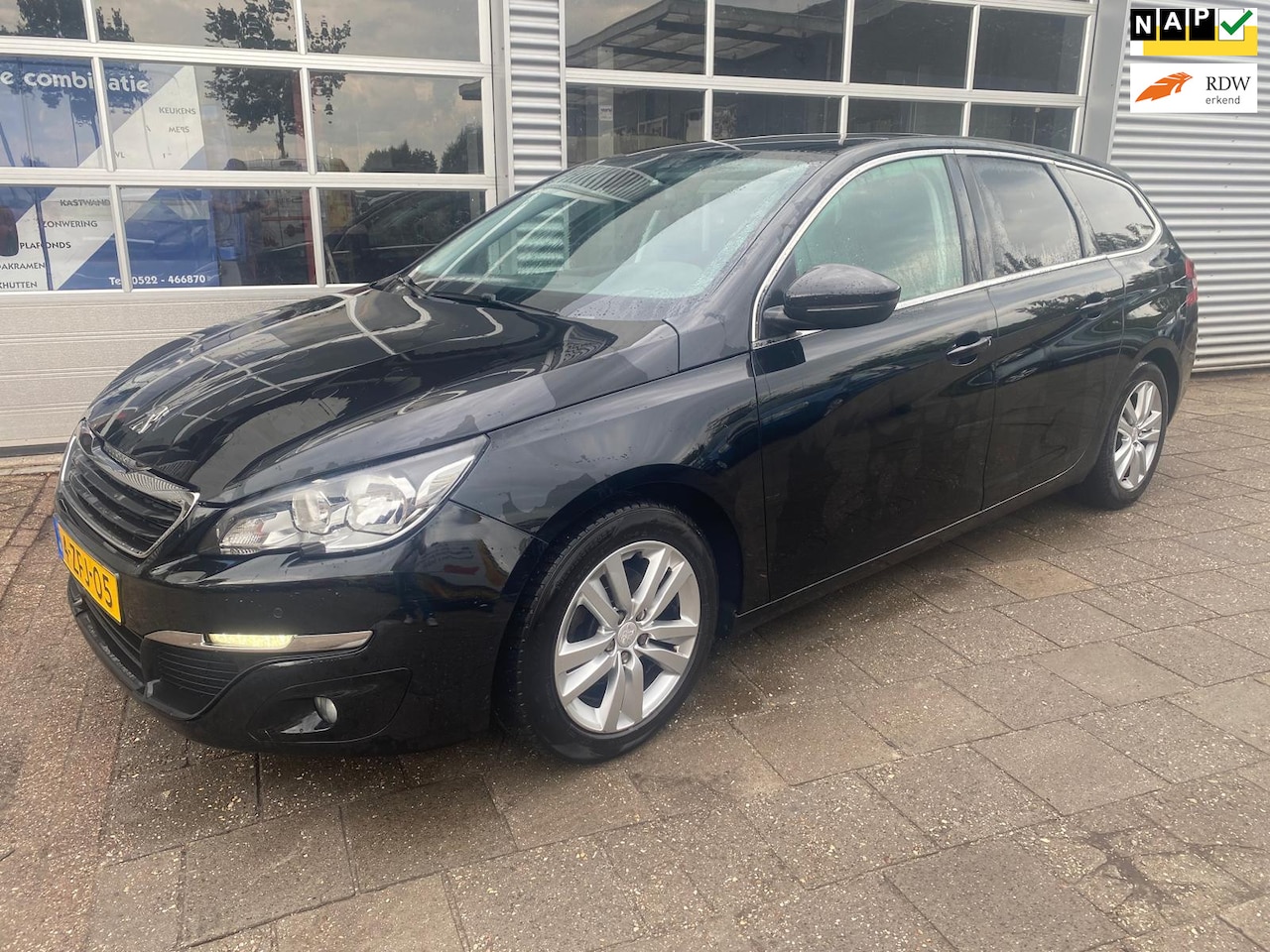 Peugeot 308 SW - 1.6 BlueHDI Blue Lease Limited 1.6 BlueHDI Blue Lease Limited - AutoWereld.nl