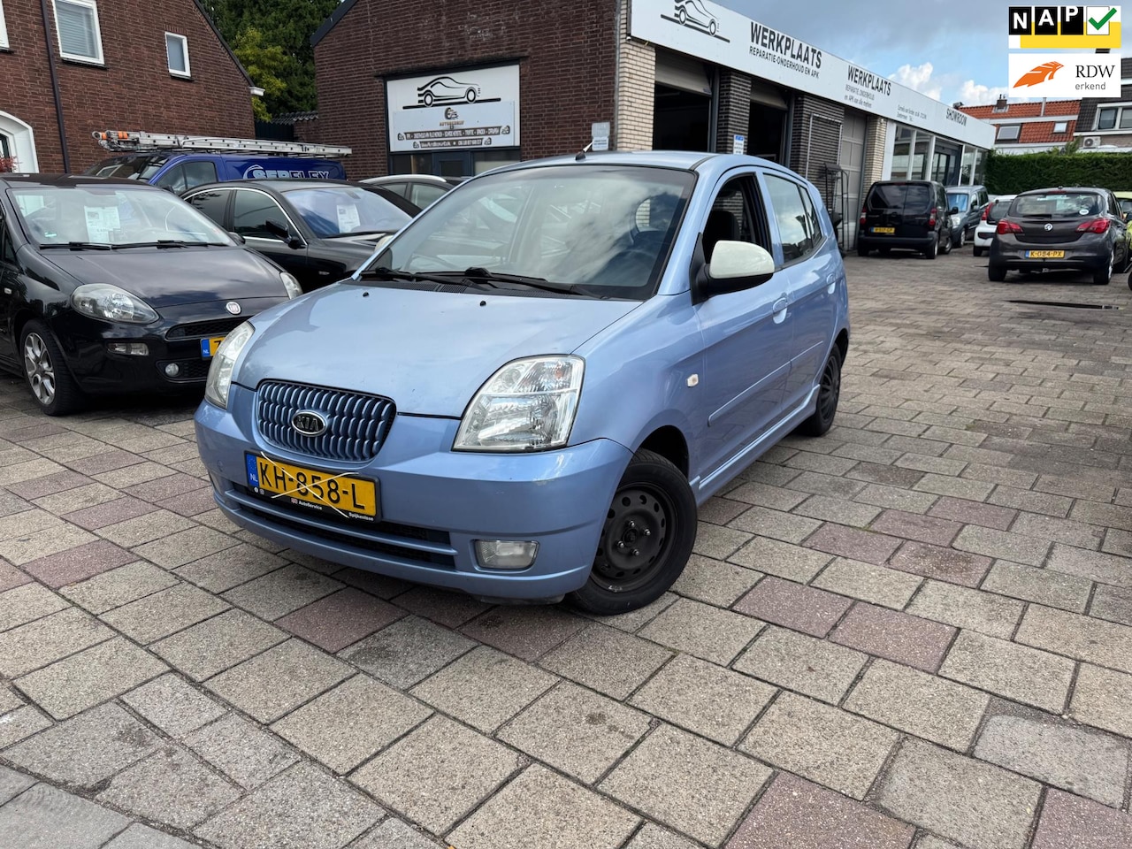 Kia Picanto - 1.1 X-tra koppeling gaat iets zwaar met indruken - AutoWereld.nl
