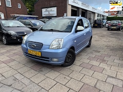 Kia Picanto - 1.1 X-tra koppeling gaat iets zwaar met indruken