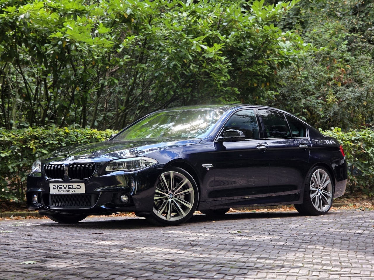BMW 5-serie - 535i M Sport High Executive Carbon Zwart - AutoWereld.nl