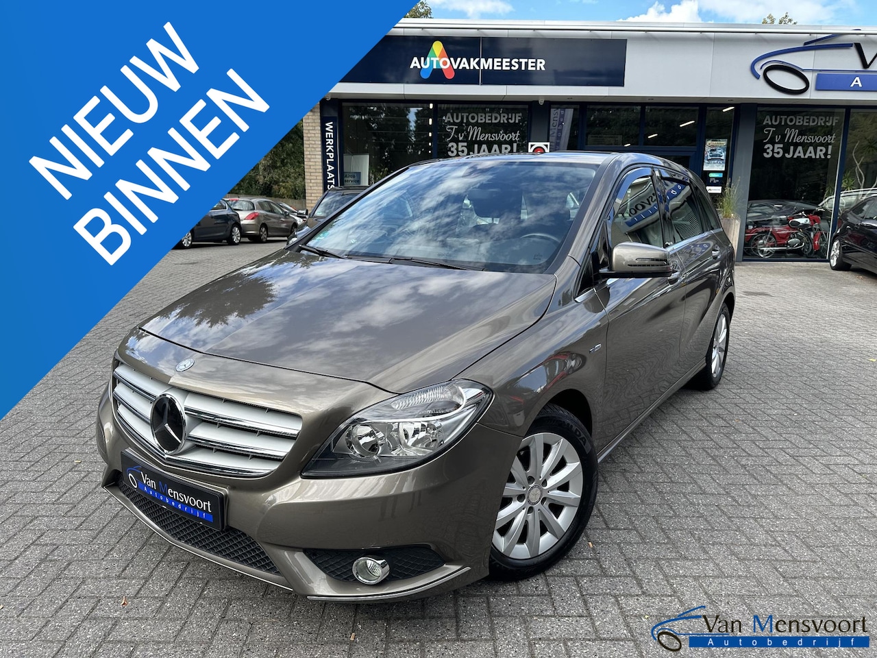 Mercedes-Benz B-klasse - B180 Automaat BlueEfficiency Navi|Bluetooth|Trekhaak|Stoelverw|Allseason - AutoWereld.nl