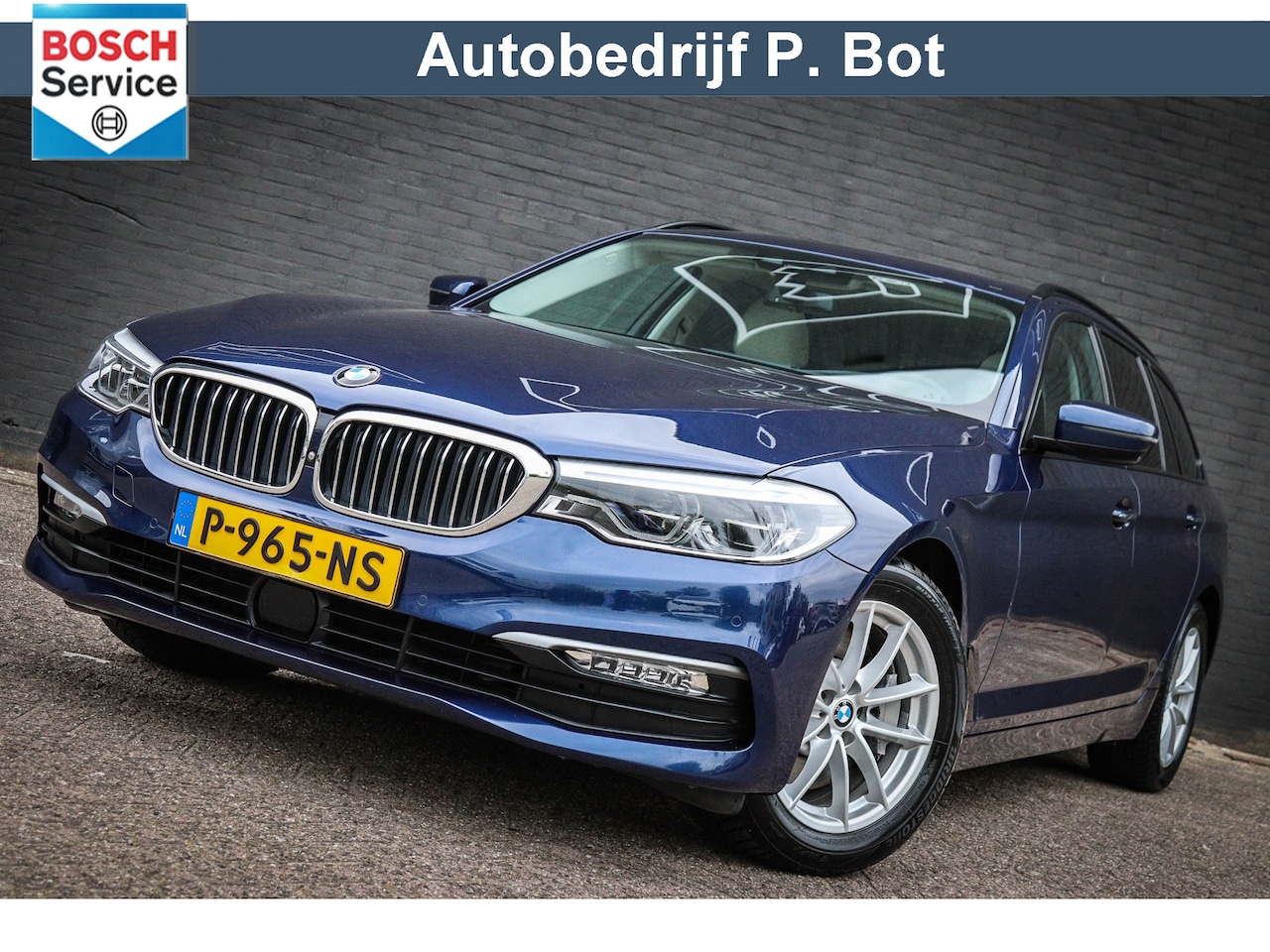 BMW 5-serie Touring - 530i xDrive High Executive Dealer onderh. met Leder/Navi/ - AutoWereld.nl