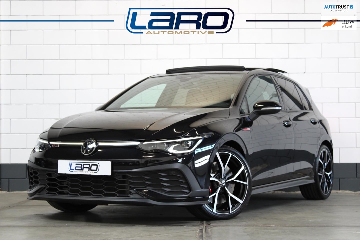 Volkswagen Golf - 2.0 TSI GTI Clubsport | Pano IQ.Lights Cam Blackstyle Sfeer ACC Keyless - AutoWereld.nl