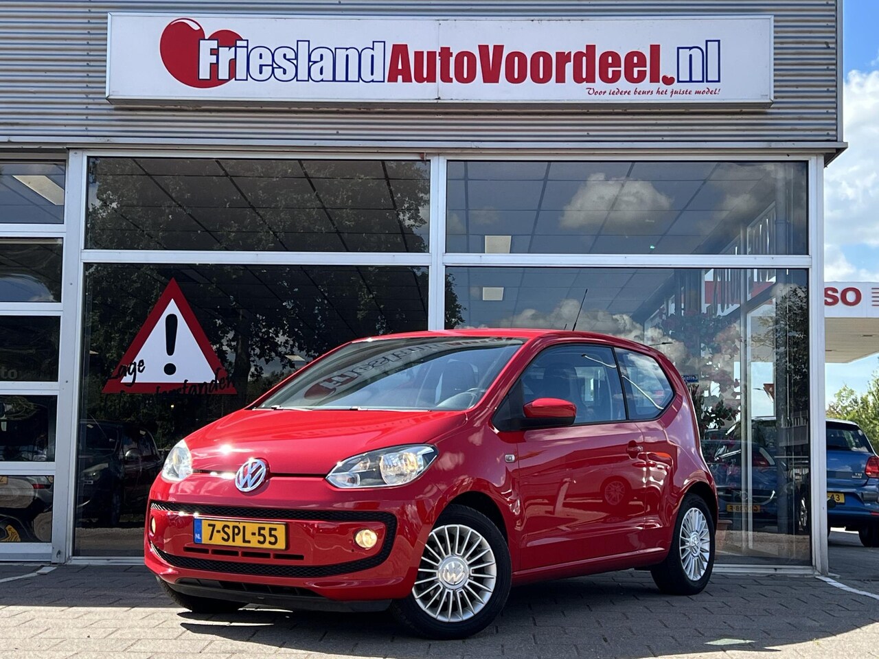 Volkswagen Up! - 1.0 high up! / APK: 9-2026! / Stoelverwarming / Airco / 2012 - AutoWereld.nl