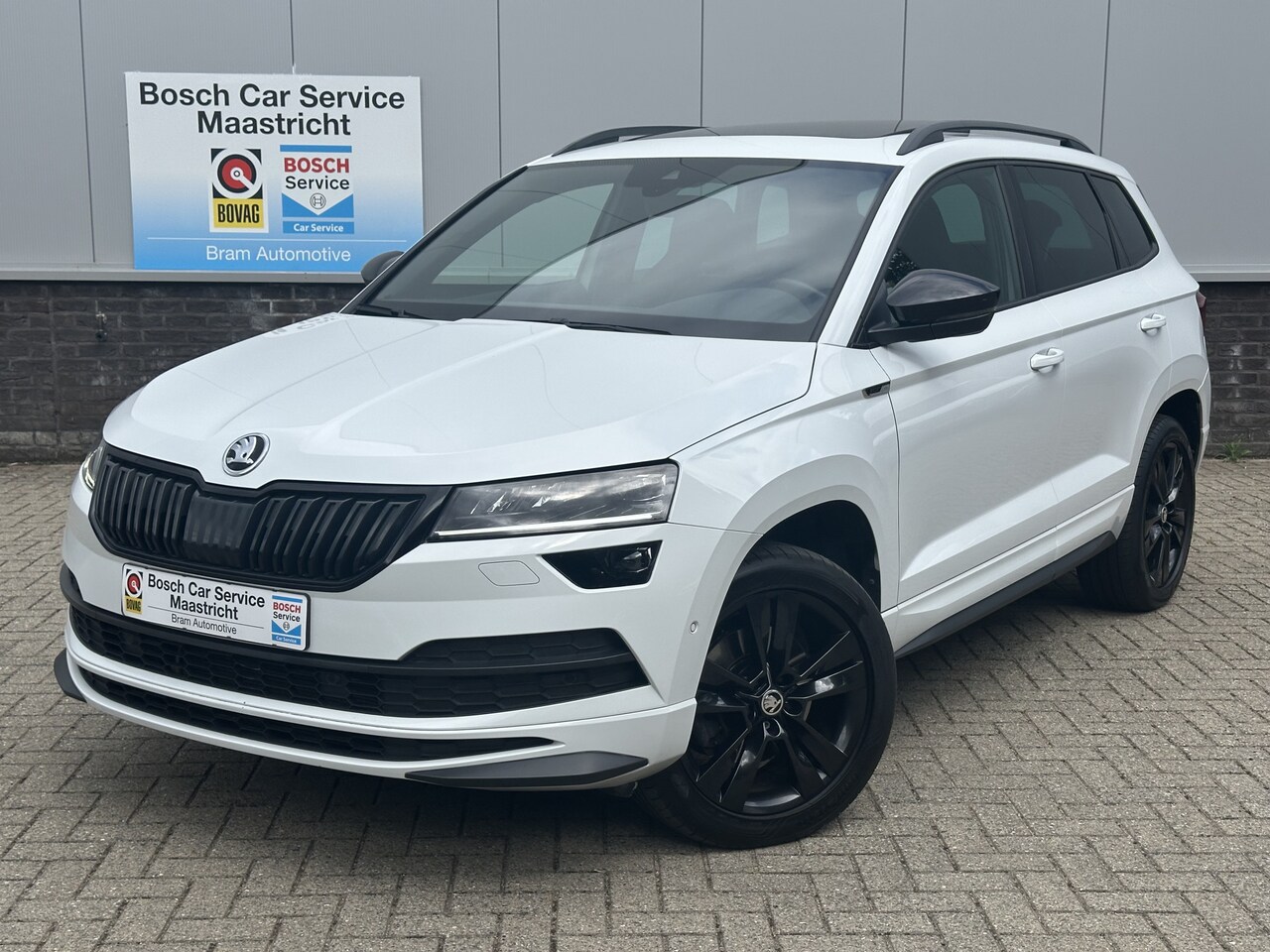 Skoda Karoq - 2.0 TSI 4x4 Sportline | Virtual Display | Panorama | Adaptive CC | Lane assist | Dodehoek- - AutoWereld.nl